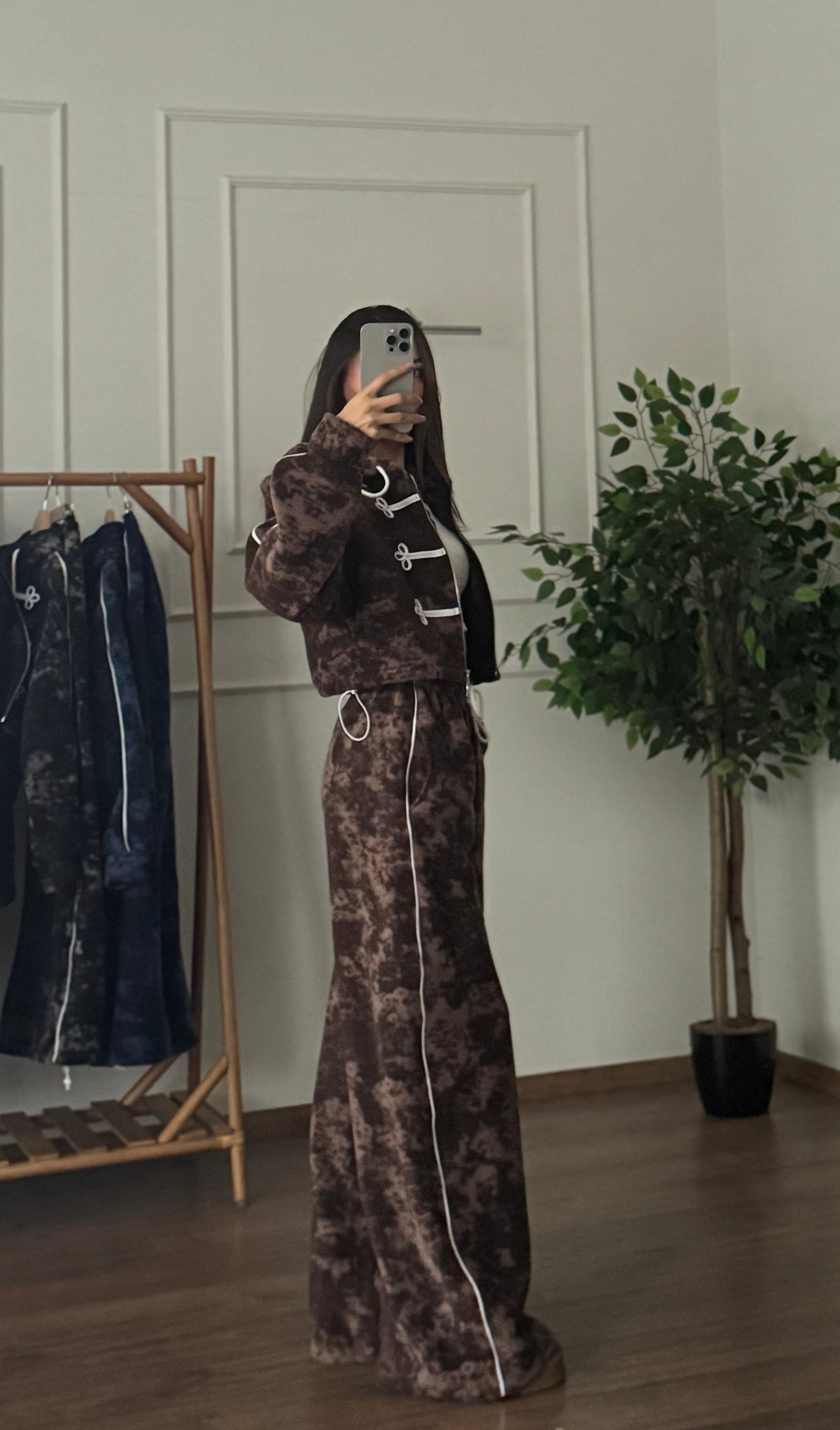 Kira Nakış İşleme Kahverengi Batik Takım