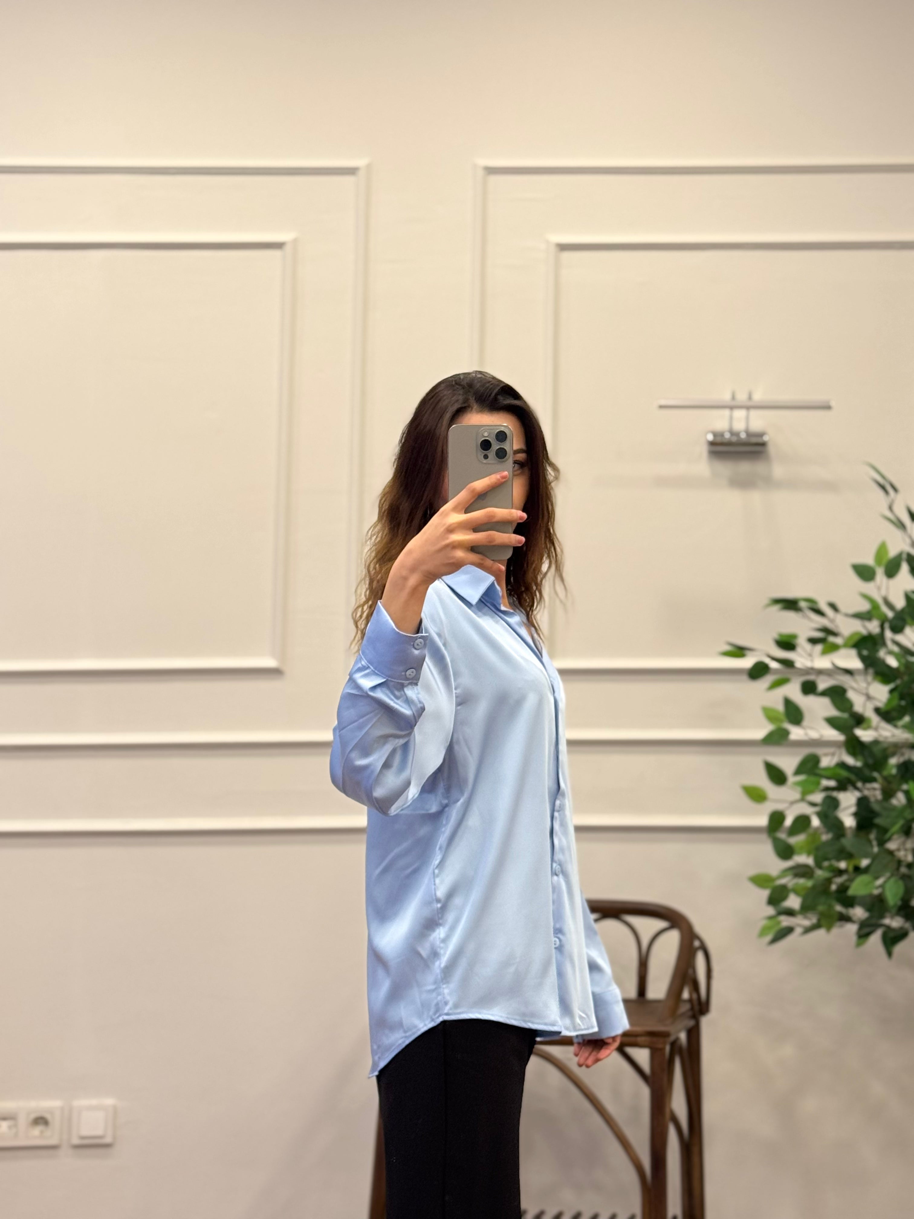 Saten Kumaş Geniş Kalıp Bebe Mavisi Gömlek