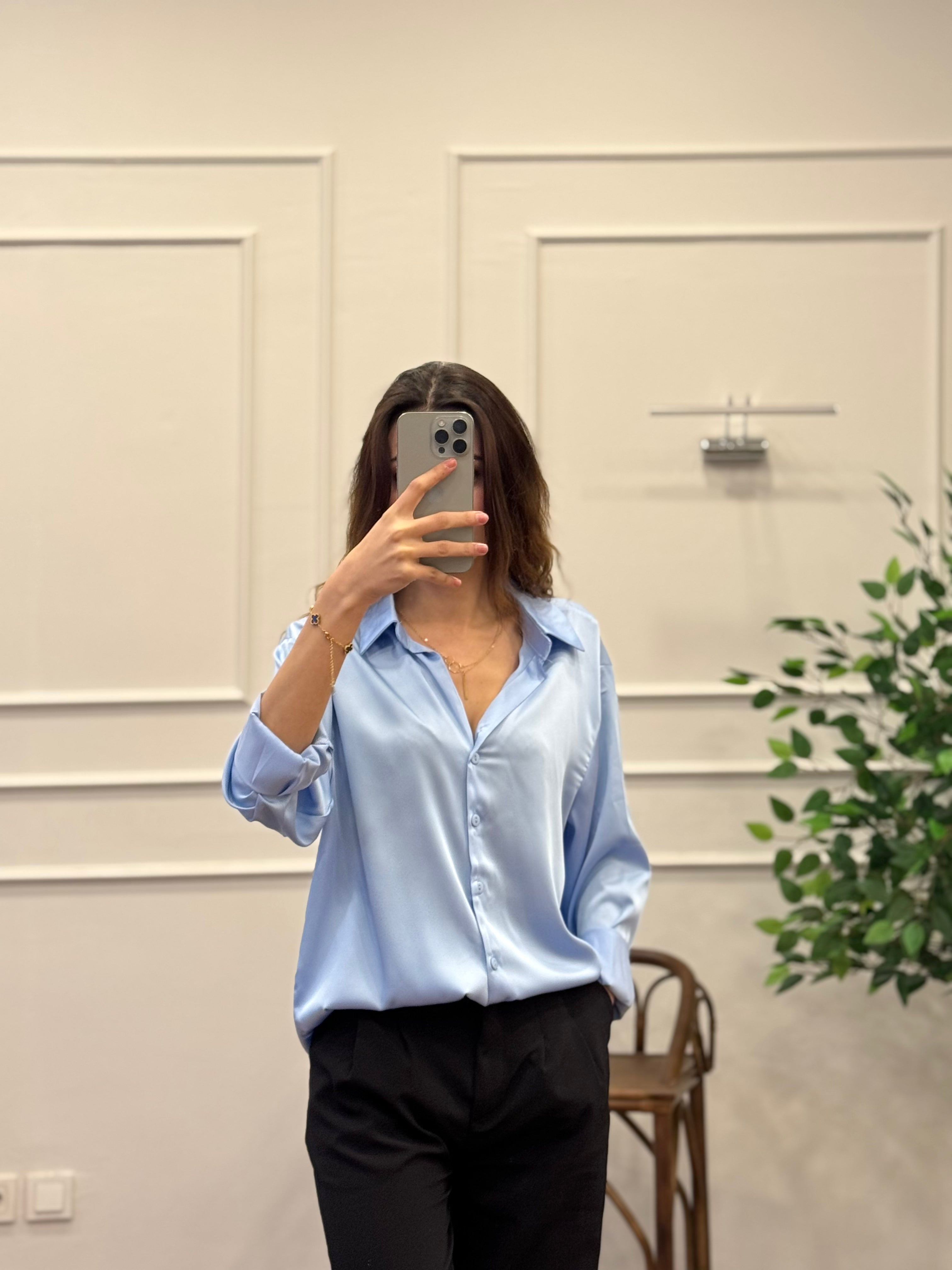 Saten Kumaş Geniş Kalıp Bebe Mavisi Gömlek